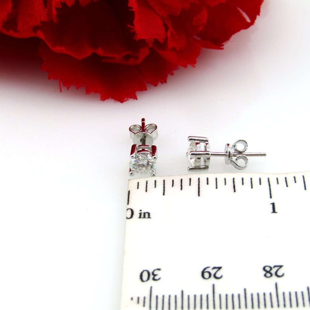 Moissanite Diamond Solitaire Stud Earrings (1 Carat ) 925 Silver Genuine Real - Picture 9 of 9